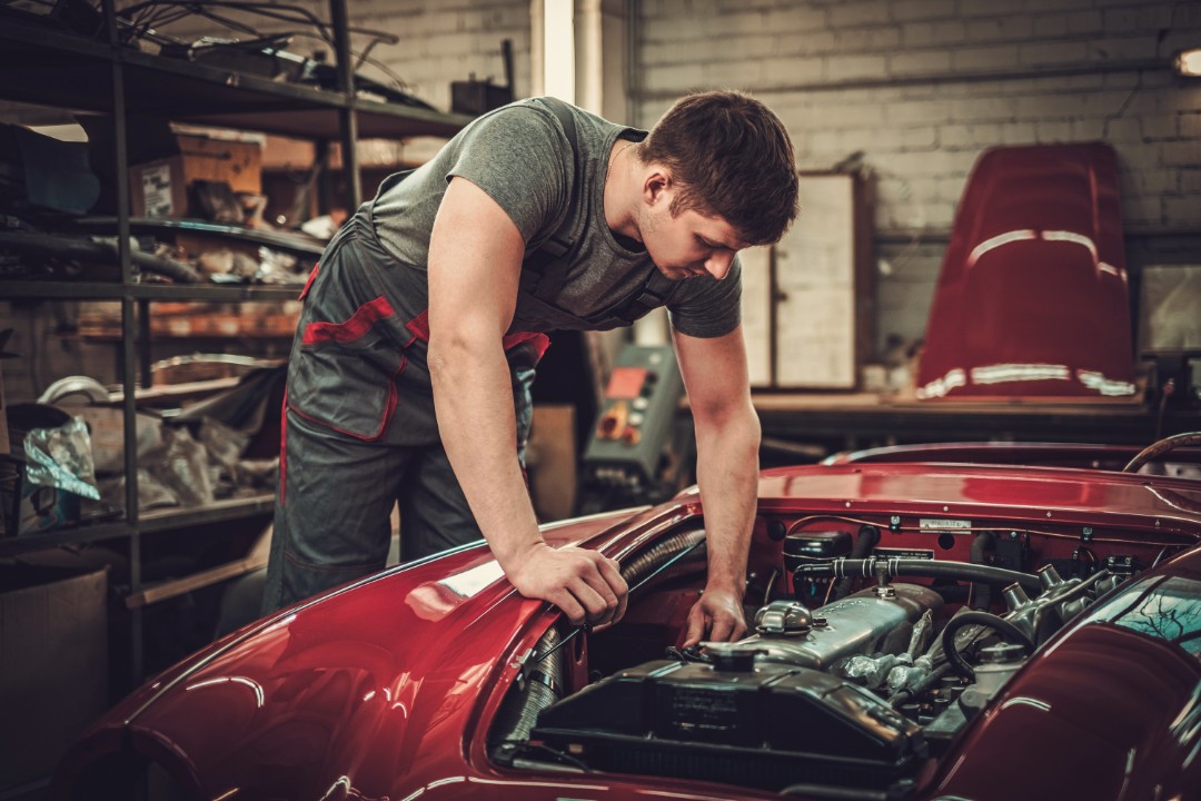 Vintage & Classic Car Service & Repairs - Checkrepairs